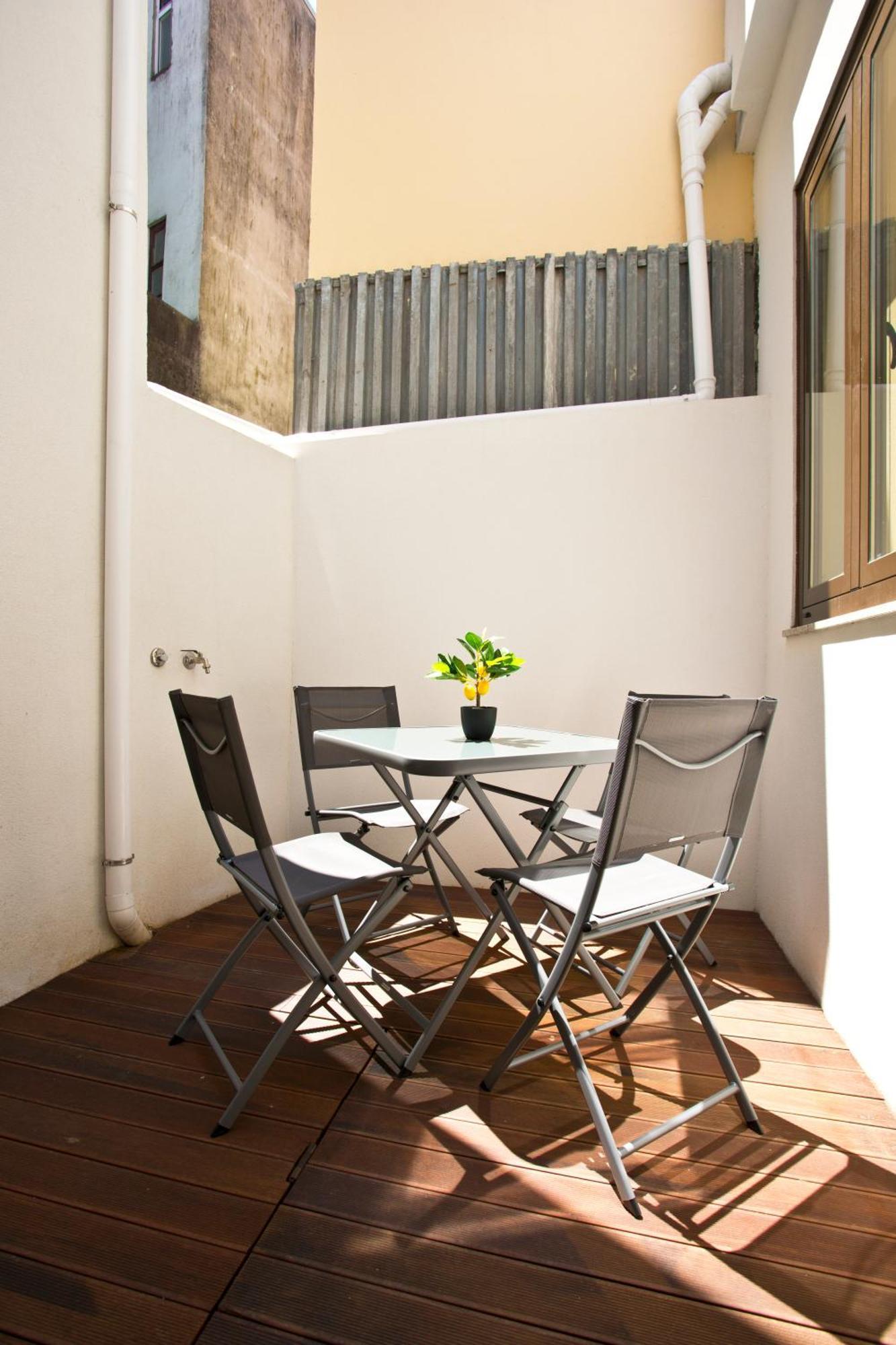 Aposentus - Cs Trindade Apartamento *