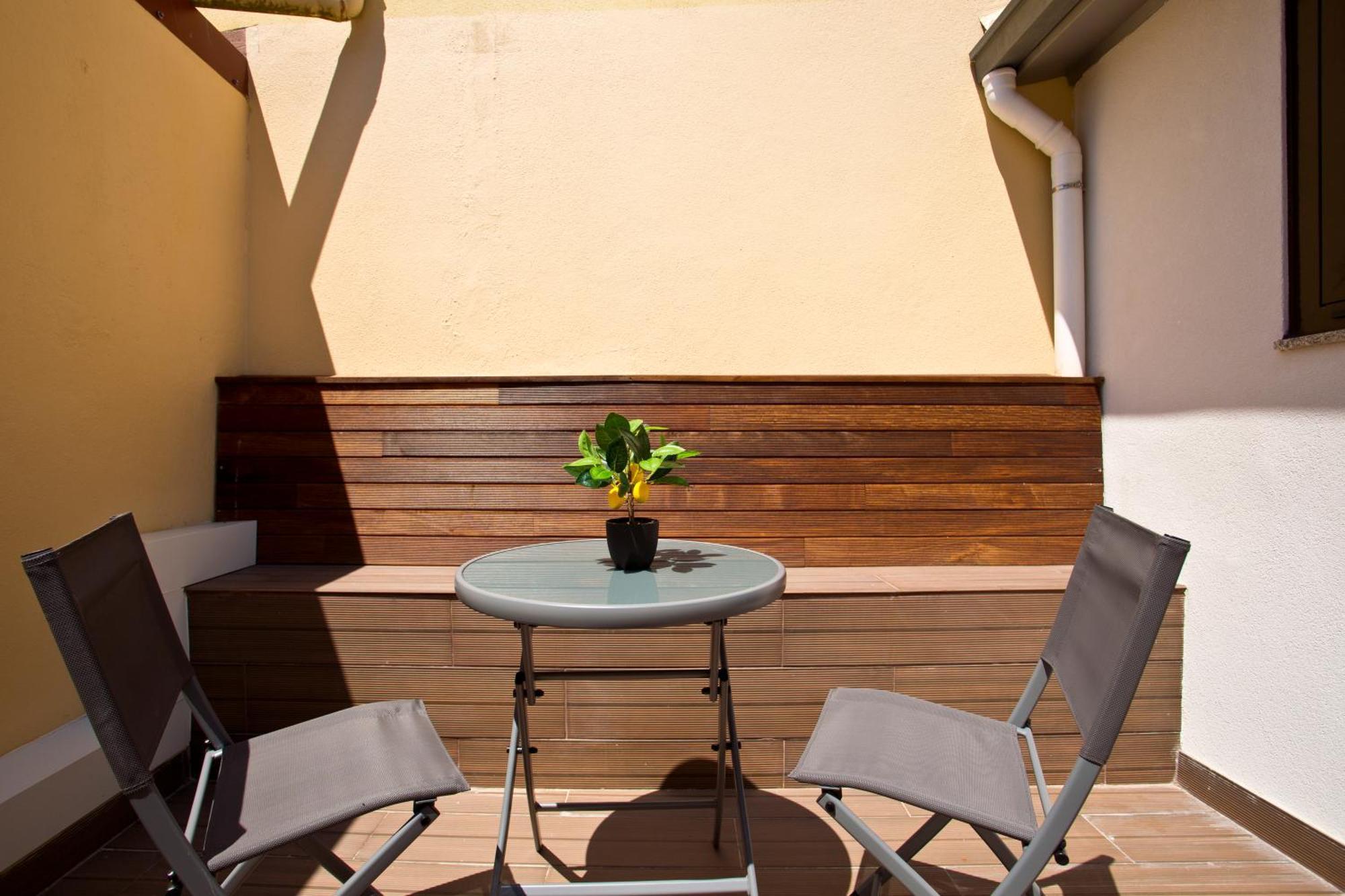 Aposentus - Cs Trindade Apartamento *